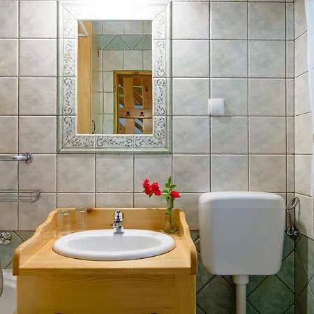 Osmak In Gusti Laz Дом отдыха *