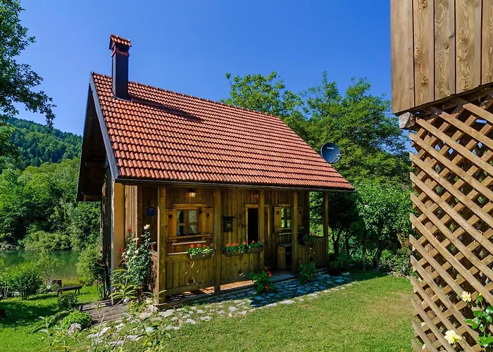 Osmak In Gusti Laz Tatil Evi *