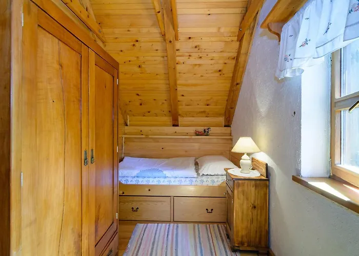 Osmak In Gusti Laz * Brod na Kupi